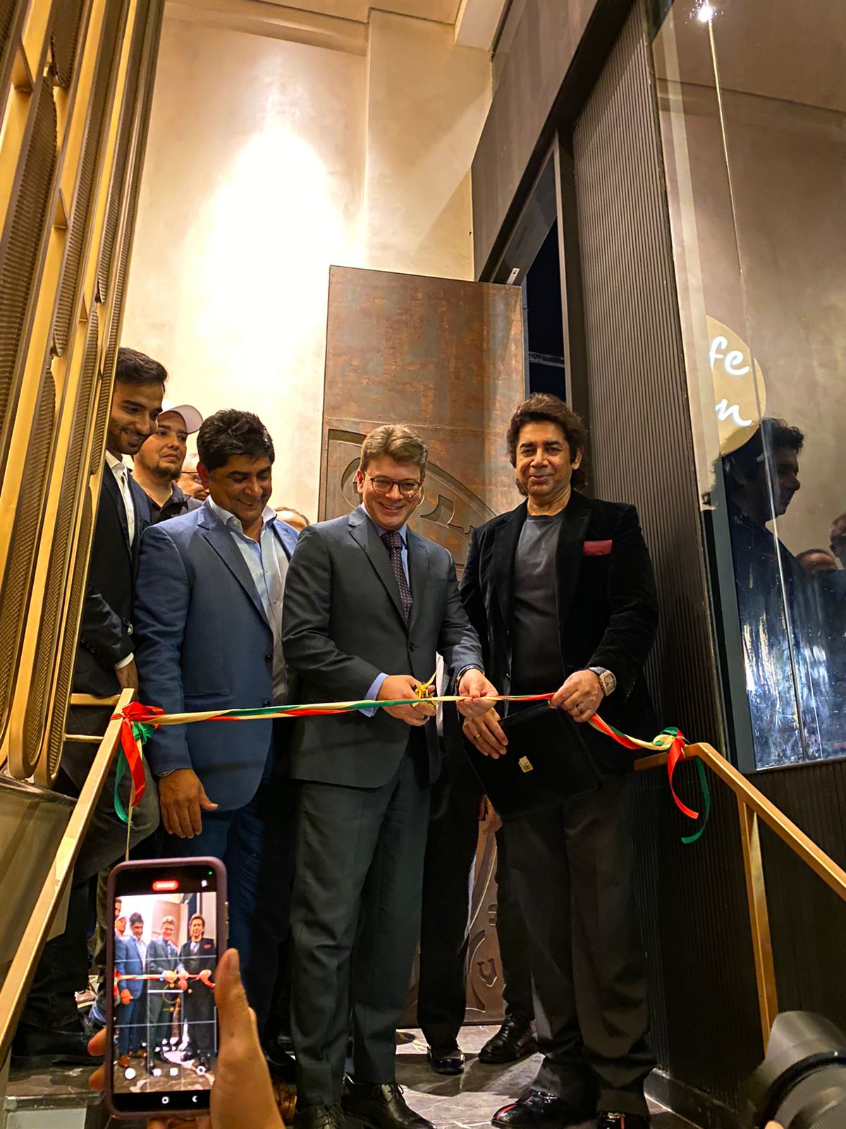 Novacolor Café Launches in Karachi with Italian Consul General Cutting the Ribbon