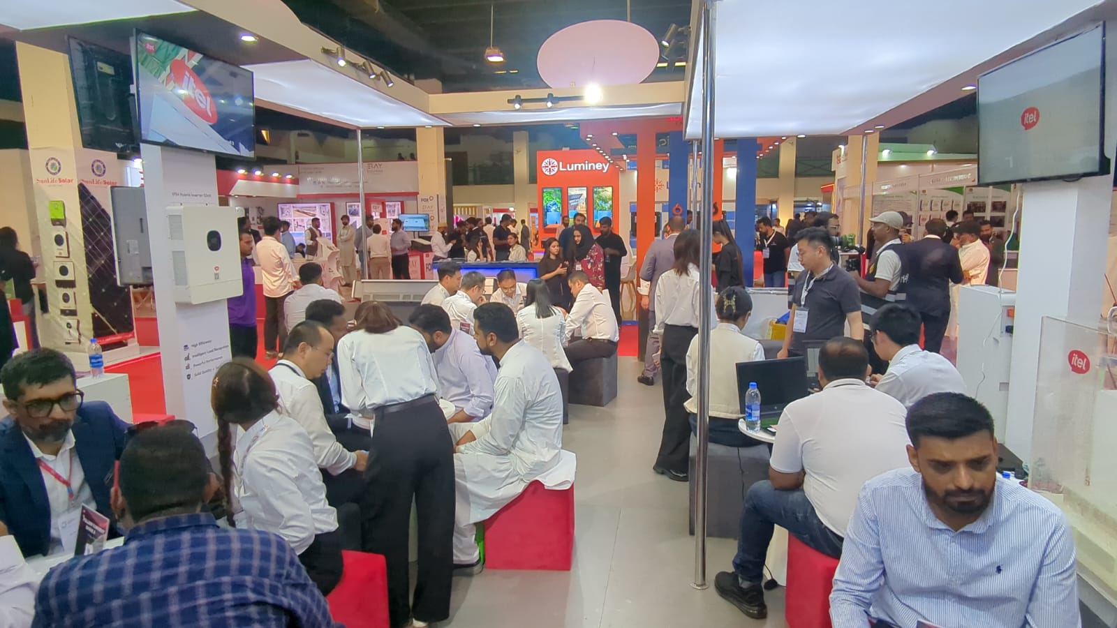 Itel Energy Revolutionizes Pakistan's Solar Landscape