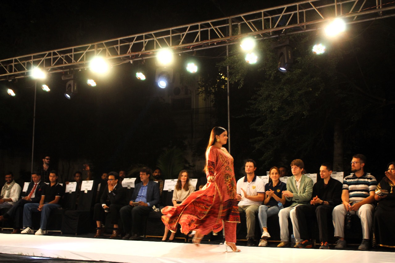 Runway 2024 Showcases Diverse Fashion Amid Economic Challenges