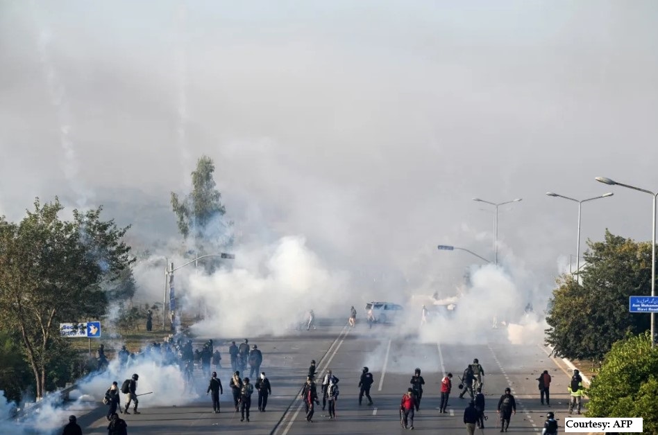 Army Deployed in Islamabad After Protesters Kill 6 Security Personnel