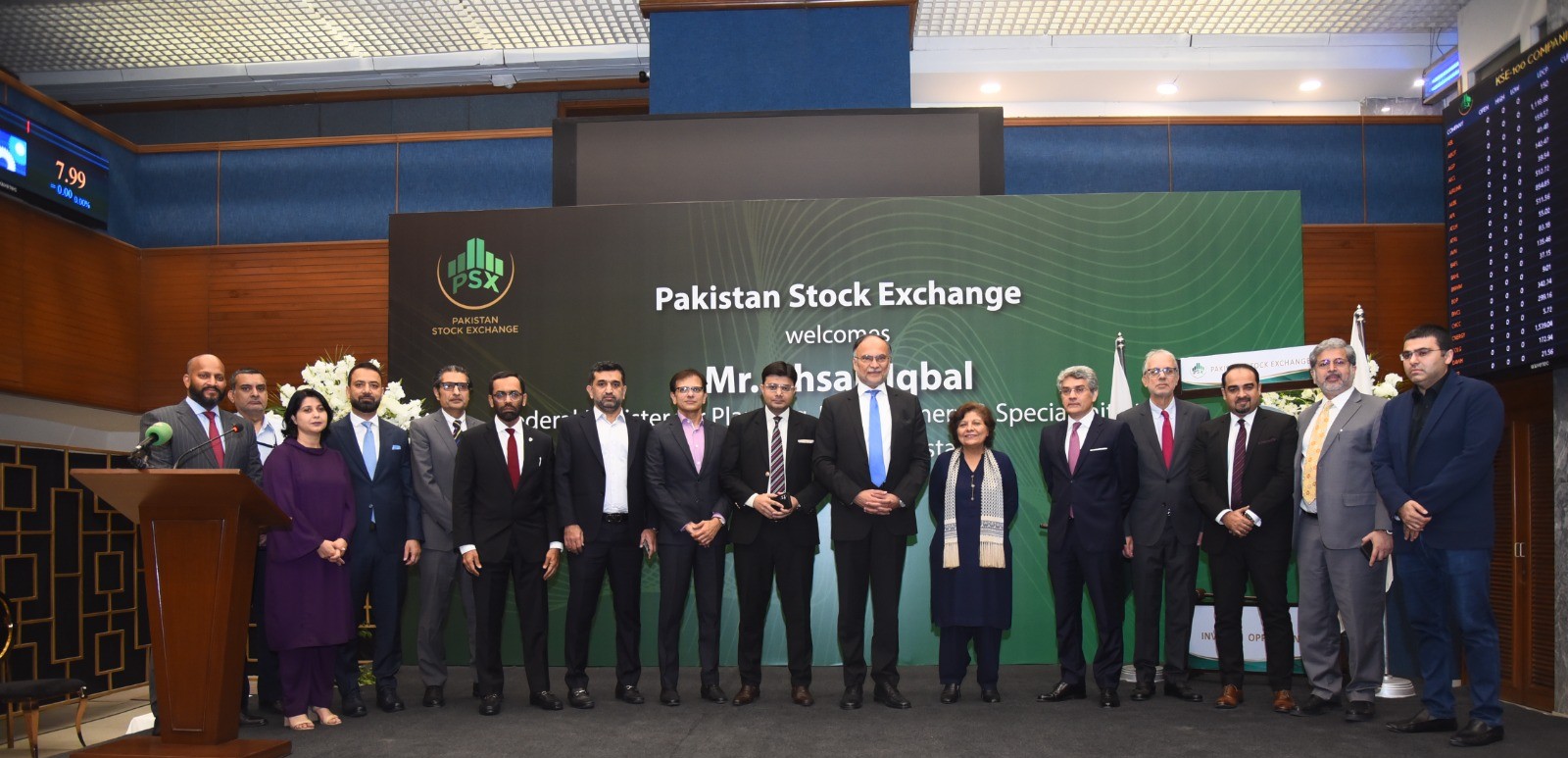 Pakistan Stock Exchange Holds Gong Ceremony to Celebrate 100,000-Point Milestone