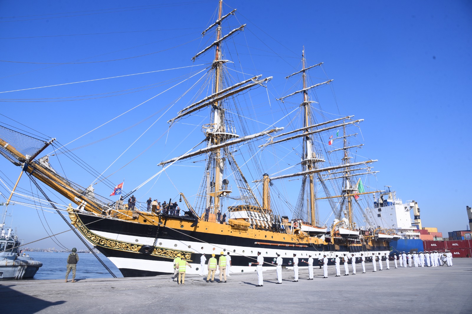 Italian Navy's Historic Amerigo Vespucci Ship Docks in Karachi for the First Time