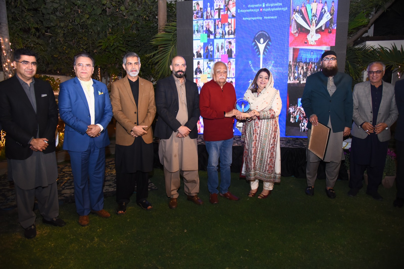 Anwar Maqsood Highlights the Need for Education at Al-Furqan Fundraising Event