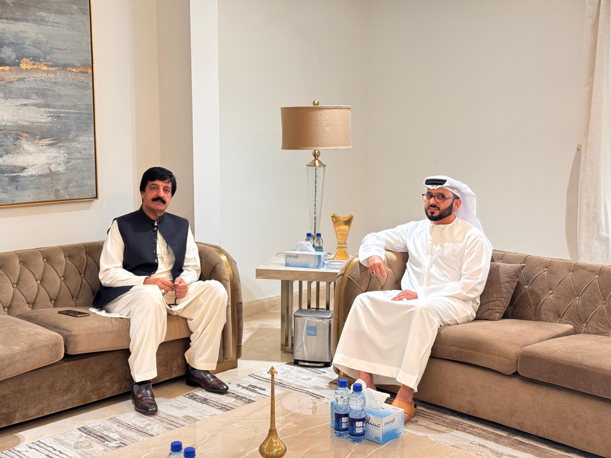 Governor of Punjab Meets UAE Consul General in Karachi