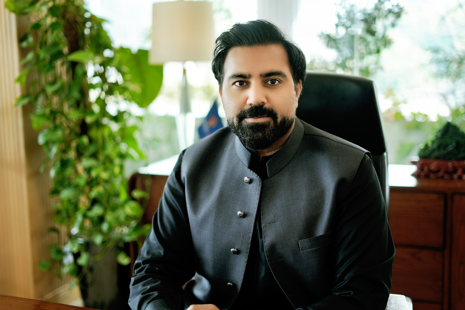 Dr. Anosh Commends Pakistan Armed Forces, Urges India-Pakistan Peace