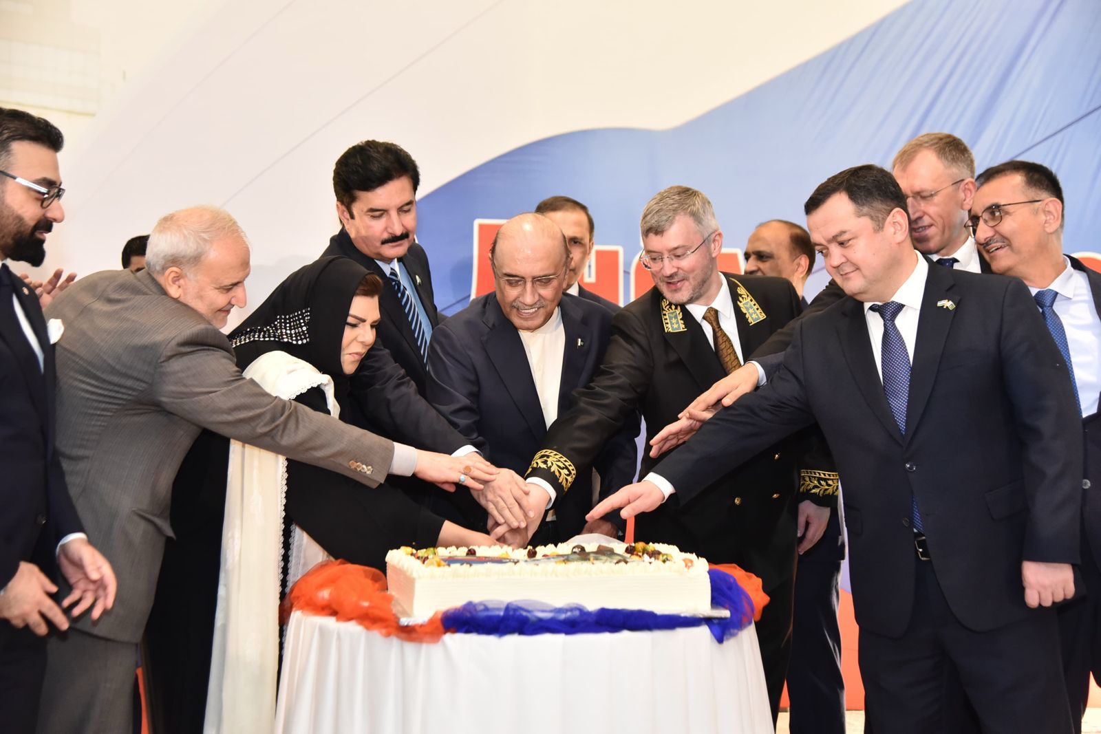 President Zardari Stresses Expanding Pakistan-Russia Ties in Trade, Investment, and Technology