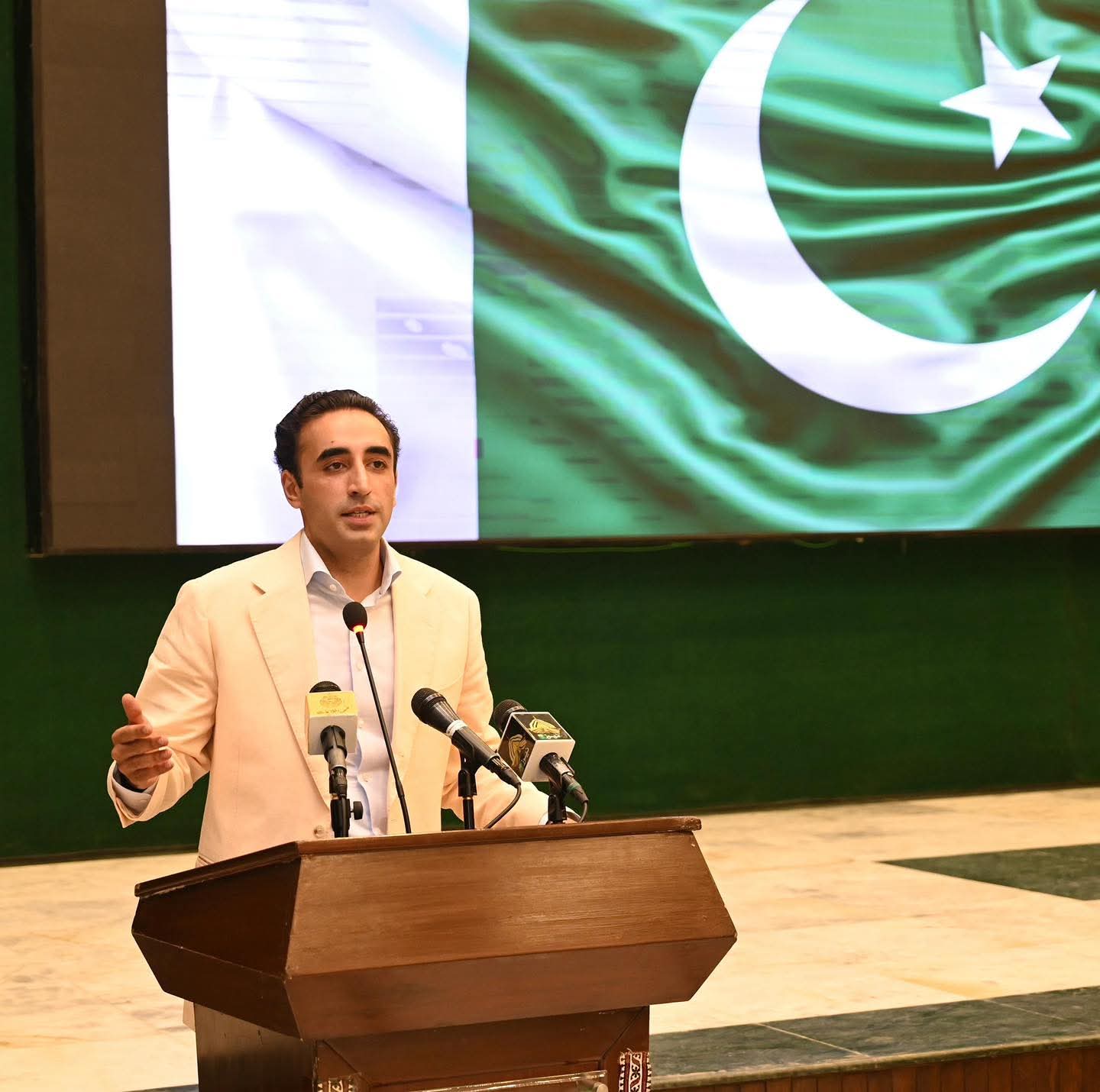 Bilawal Lauds Journalists and Gen Z for Countering Disinformation During India-Pakistan Conflict
