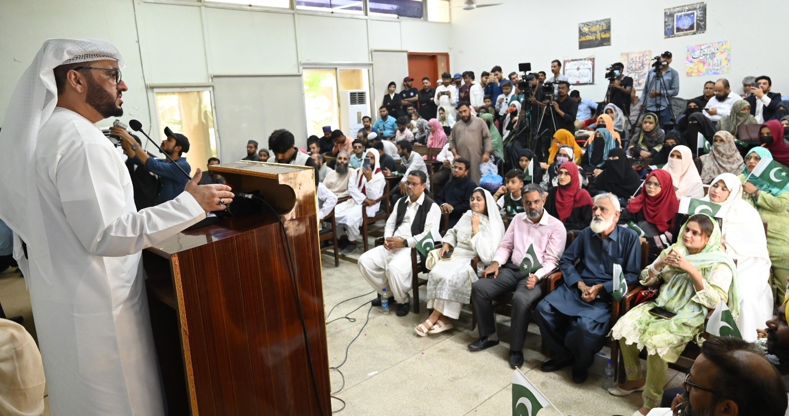 UAE CG Visits University of Karachi to Boost Arabic Language