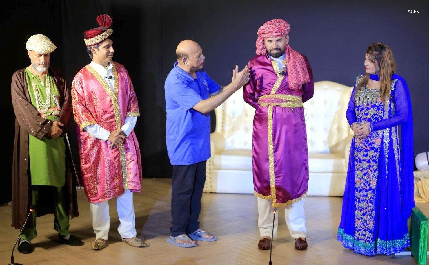 Hyderabad Theatre Festival Draws Large Crowds with Diverse Performances