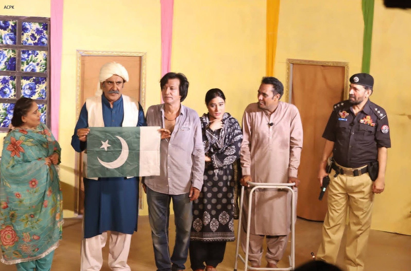 Hyderabad Theatre Festival Wins Praise with ‘Chiragh Jal Utha’