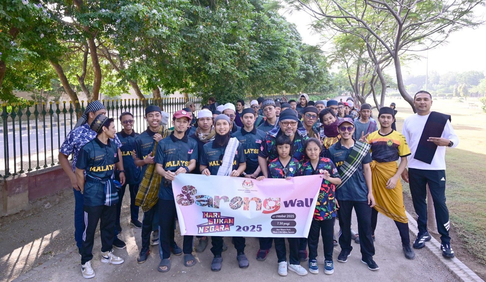 Malaysian Consulate in Karachi Marks Hari Sukan Negara 2025 with ‘Sarong Walk’ Celebration