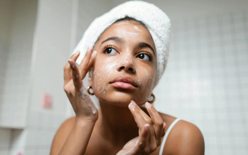Simple skincare tips can help keep skin fresh and healthy during humid weather.