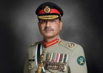Social media users discussed Asim Munir's reported diplomatic role following recent developments.
