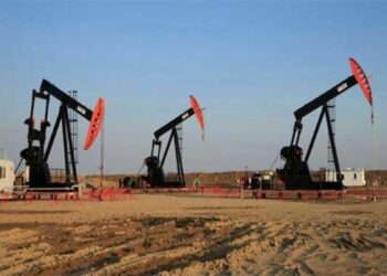 Iraq and UAE accelerate oil pipeline projects to bypass Strait of Hormuz risks.