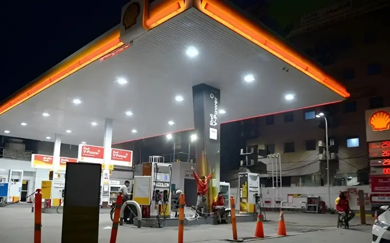 Petroleum ministry meeting with oil companies and refineries on fuel pricing policy in Islamabad