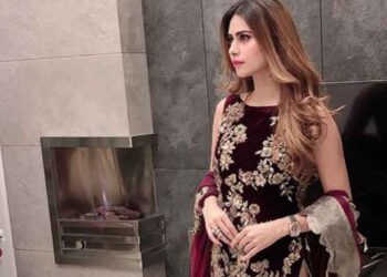 Pakistani actress Huma Saleem speaks about her allegations against an unnamed Pakistan cricketer in Instagram Stories.
