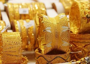 Gold jewellery displayed as Pakistan's 24-karat gold price rises to Rs429,236 per tola.
