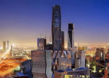 Riyadh skyline highlighting Saudi Arabia's rise in global foreign direct investment rankings
