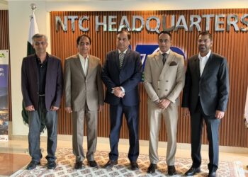 Representatives of NTC and Data Vault Pakistan sign an agreement to deploy sovereign AI infrastructure for Pakistan's federal government.