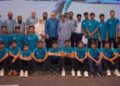 Javed Miandad distributes certificates to participants at the Karachi Under-15 Cricket Skill Development Program graduation ceremony.