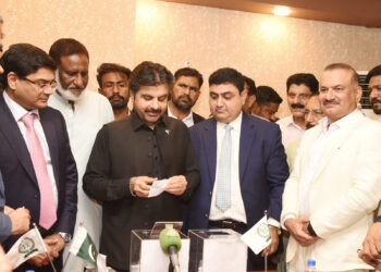 Sindh Local Government Minister Syed Nasir Hussain Shah inaugurating the advanced GIS technology at the Sindh Master Plan Authority in Karachi.