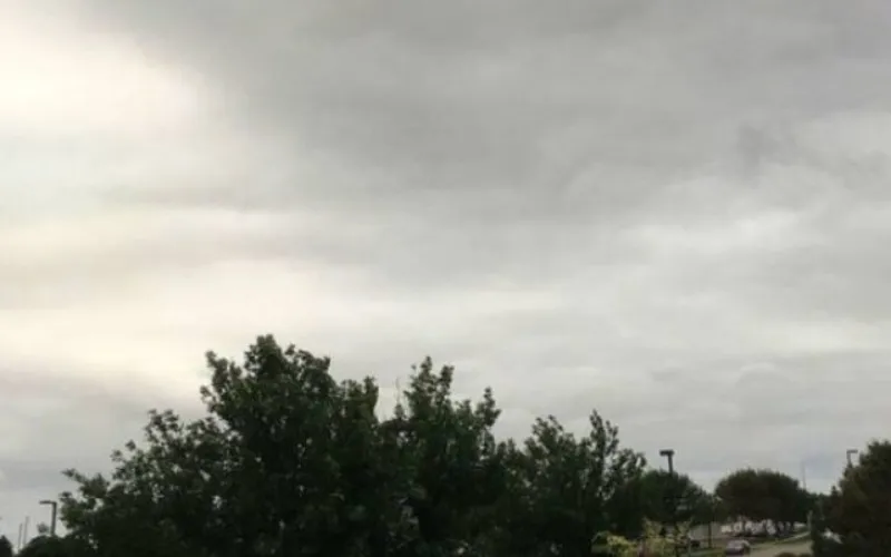 Cloudy skies over Karachi as the Meteorological Department forecasts pleasant weather and light drizzle.
