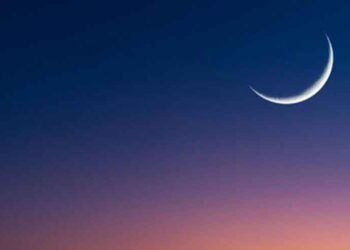 A crescent moon in the evening sky ahead of the expected beginning of Rabiul Awwal in Pakistan.