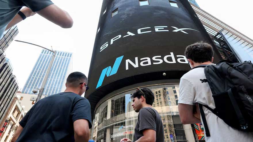 SpaceX shares trading on the stock market after the company's first earnings report as a public firm.