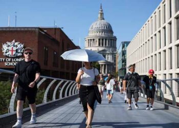 Extreme heat and heatwaves disrupt European businesses and outdoor cafes