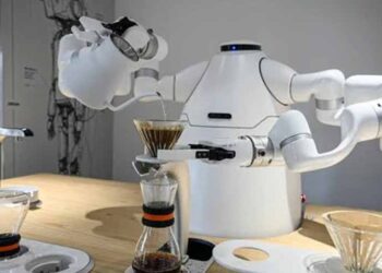 Humanoid robot guides schoolchildren at a robotics school in China