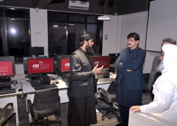 Sindh Chief Minister Murad Ali Shah visiting GU Tech and interacting with students in Karachi.
