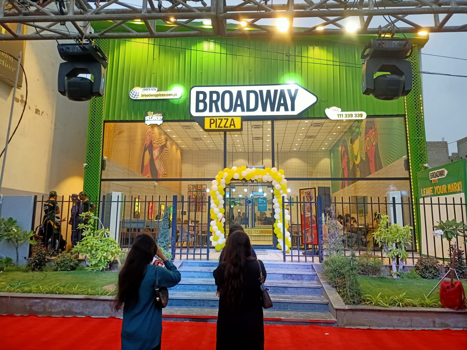 Broadway Pizza’s 82nd branch near Gulshan-e-Maymar Karachi after its inauguration.