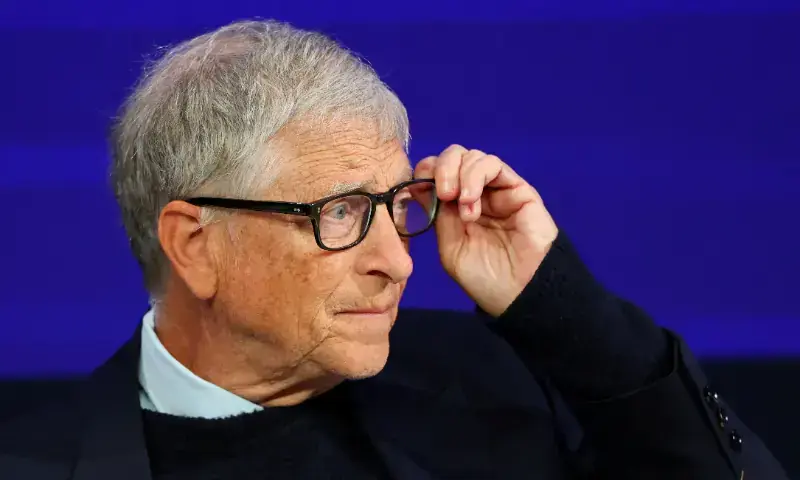 Bill Gates discusses artificial intelligence safeguards and government regulation