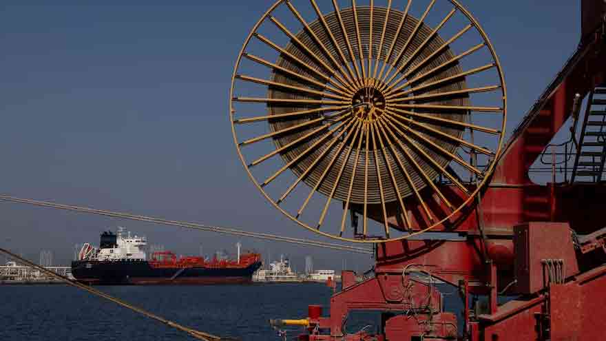 Oil prices and crude barrels amid rising US-Iran tensions and Strait of Hormuz supply risks