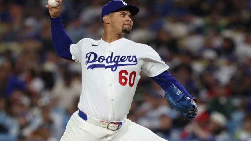 Dodgers pitcher Edgardo Henriquez during an MLB game