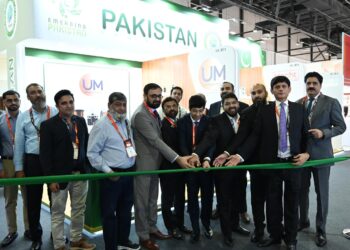 Pakistan Consul General Hussain Muhammad inaugurating the Pakistan Pavilion at Middle East Energy 2026 in Dubai
