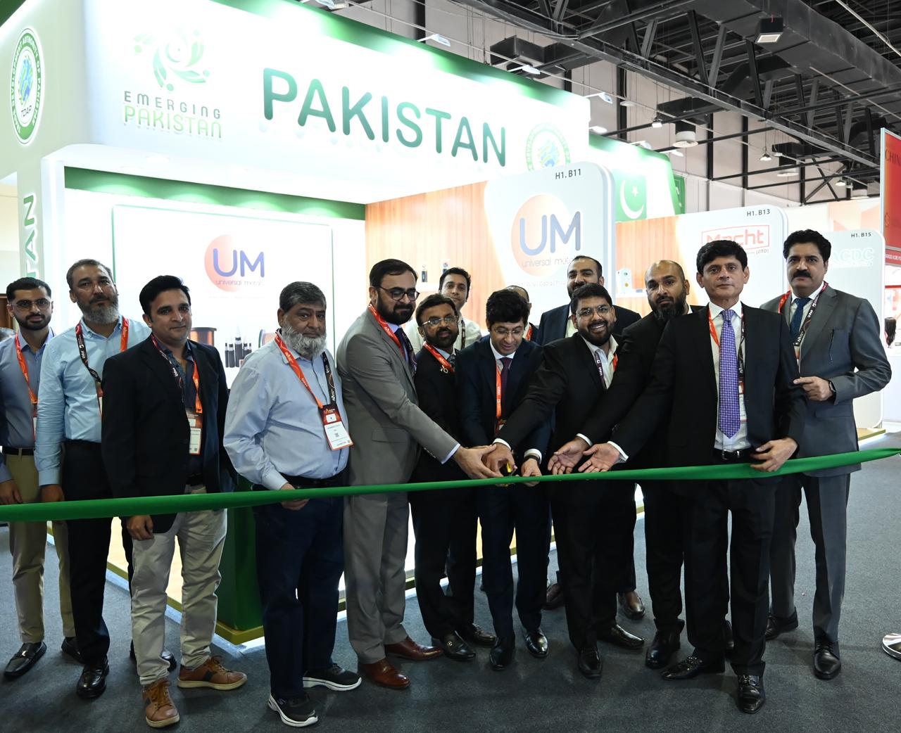 Pakistan Consul General Hussain Muhammad inaugurating the Pakistan Pavilion at Middle East Energy 2026 in Dubai