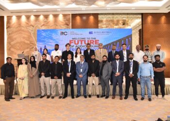 ITC and Mansha Brothers representatives showcase next-generation audiovisual, display and lighting technology in Islamabad.
