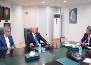 SECP Chairman Kabir Ahmed Sidhu meeting VEON and JazzWorld executives in Islamabad