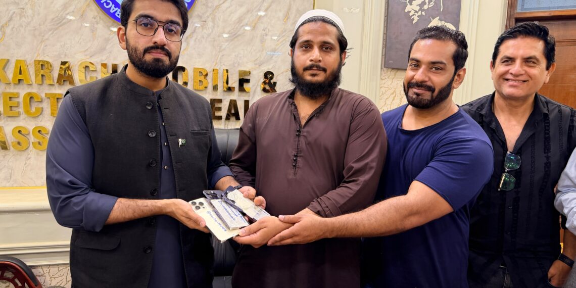 KMEDA efforts to recover Customs-held mobile phones and goods for Karachi traders