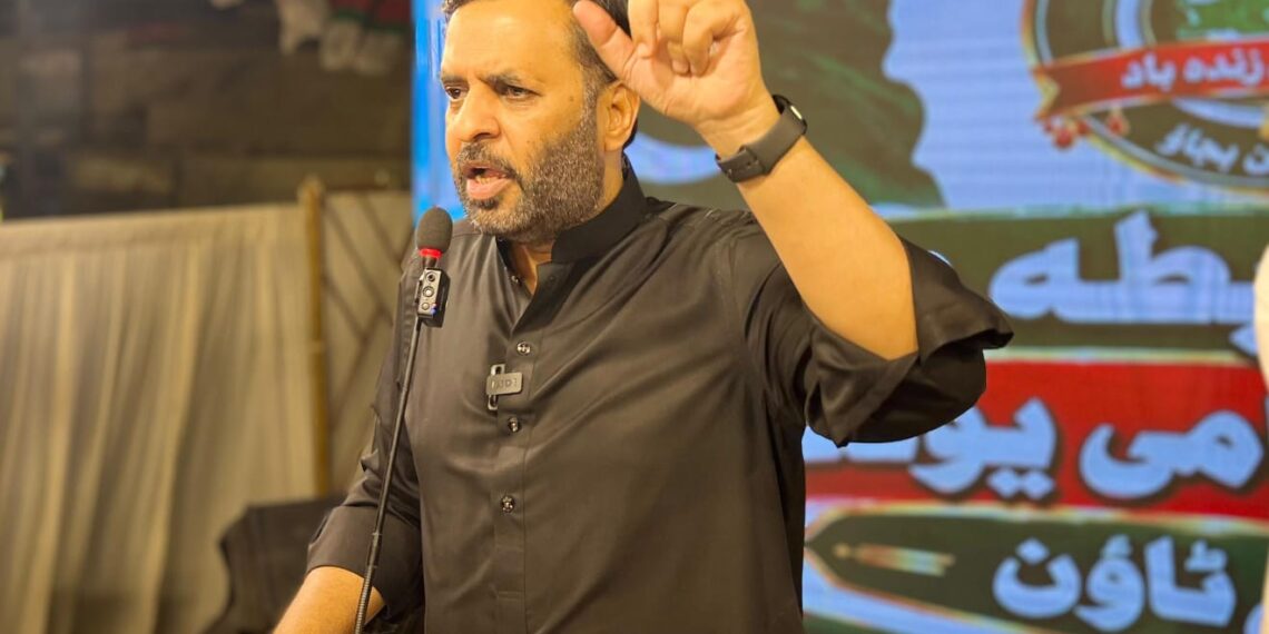 Mustafa Kamal addresses a public rally in Korangi Town on administrative reforms.