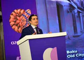 Azerbaijan tourism promotion event featuring representatives from Pakistan and Azerbaijan’s travel industry.