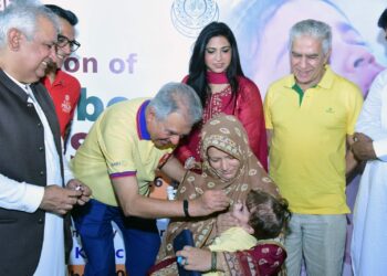 Officials at the inauguration of the September polio vaccination campaign at Rotary Community Centre Karachi.