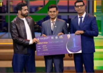 Muhammad Mahad Arif presenting limestone-based plastic alternative on HUM News Perfect Pitch