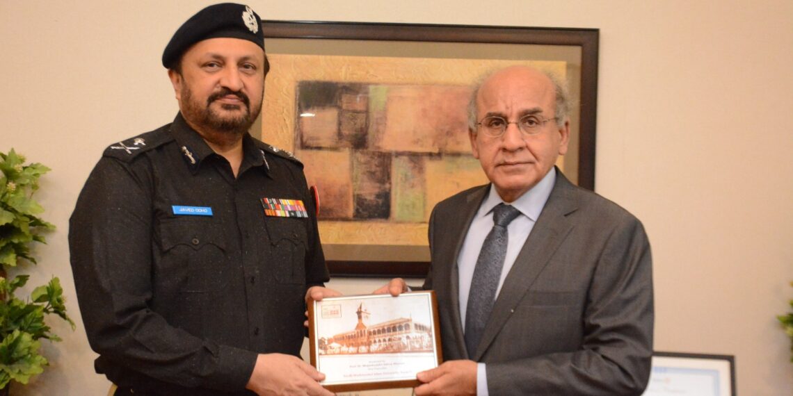 Sindh IGP Javed Alam Odho during his visit to SMIU in Karachi
