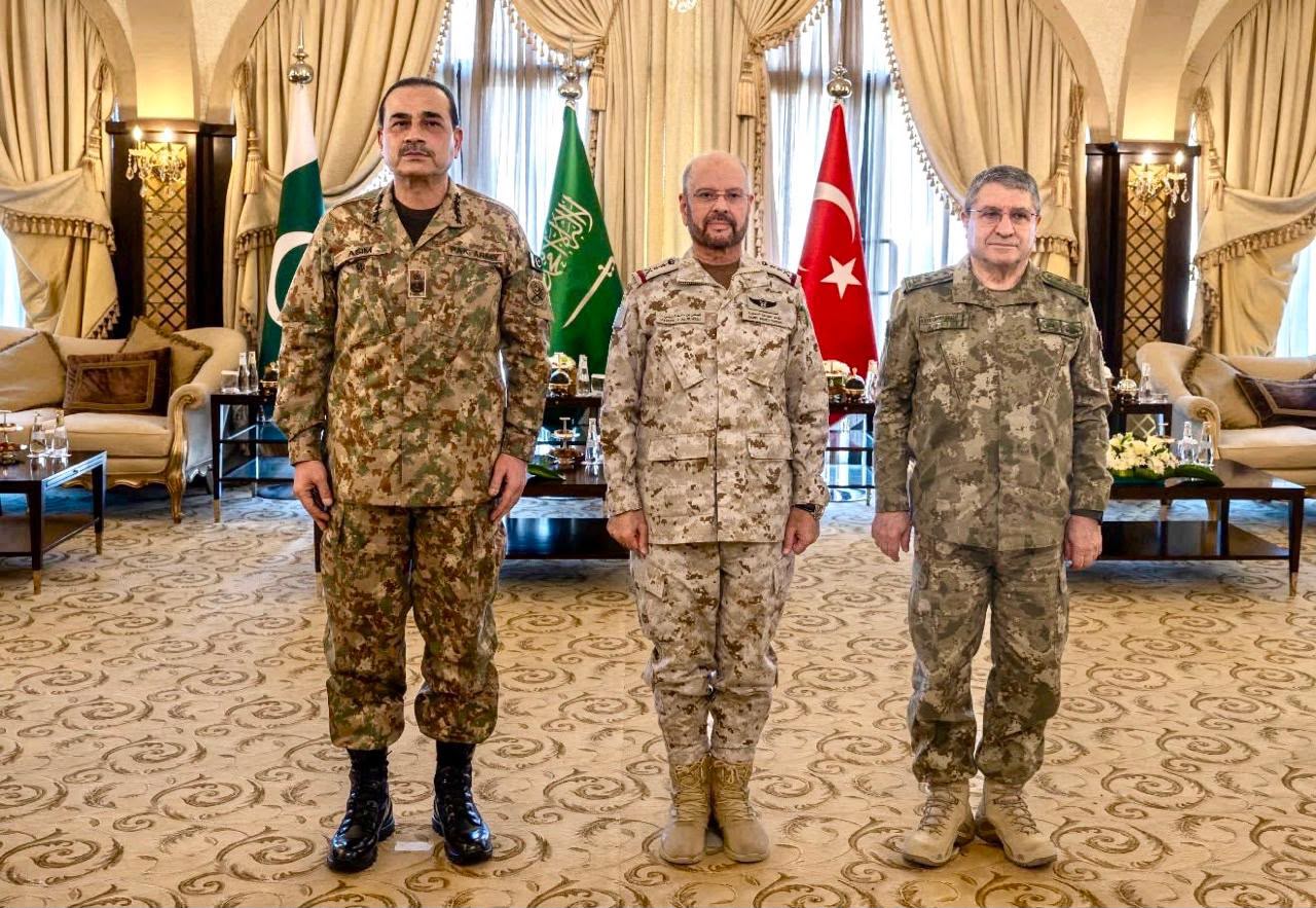 Military chiefs from Saudi Arabia, Pakistan and Türkiye during a meeting in Riyadh.