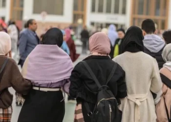 Italy school decree on face coverings and foreign pupils