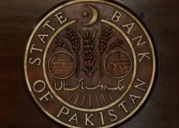 Pakistan business community reacts to the SBP policy rate hike, with investors supporting inflation control and industrial groups warning about higher borrowing costs.