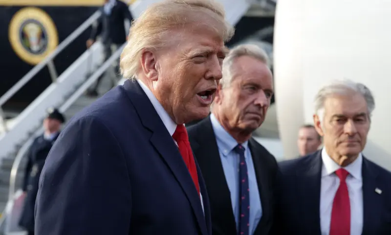 US President Donald Trump speaks as concerns grow over renewed military action against Iran and the political impact of the war.
