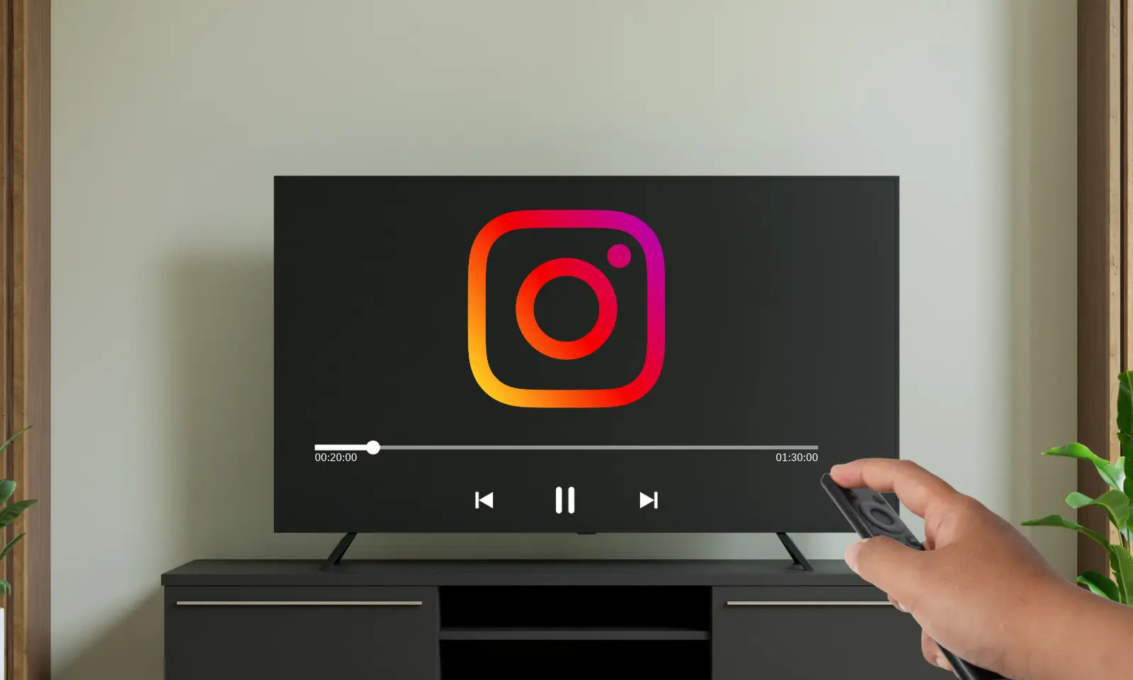 Instagram introduces horizontal long-form videos alongside Reels and new video features for selected creators.